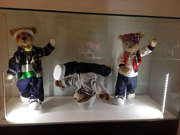 Teddy Bear (28)