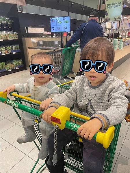芬蘭超市的超讚推車