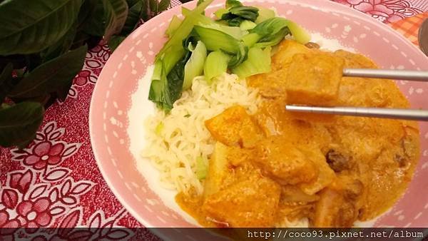 Kitchen 88泰式即食包 Rauch果汁 (48).JPG