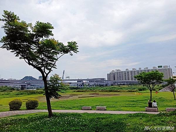 陽光運動公園自行車道  (9).jpg