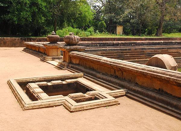 Anuradhapura 12b