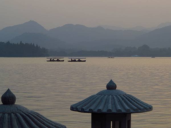 west lake c10.JPG