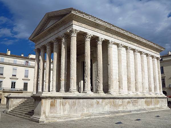 Nimes 3.JPG