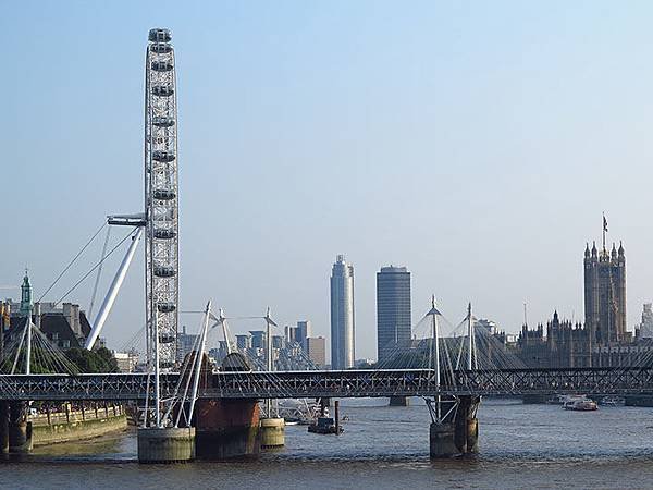 London e10.JPG