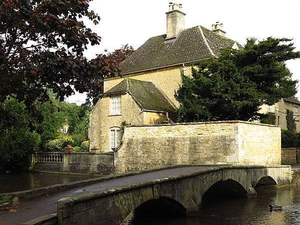 Bourton a5.JPG