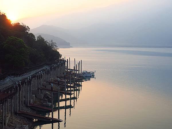 Sun Moon Lake j2.JPG