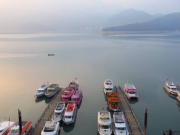 Sun Moon Lake j4.JPG