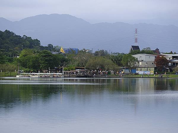 Meihua Lake a2.JPG