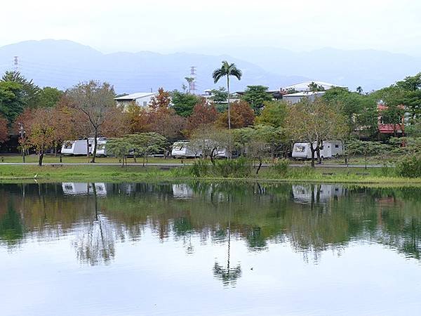 Meihua Lake b3.JPG