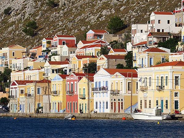 希臘跳島(四十七)‧錫米島(上)‧主鎮和佩迪(Symi I)