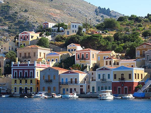 希臘跳島(四十七)‧錫米島(上)‧主鎮和佩迪(Symi I)