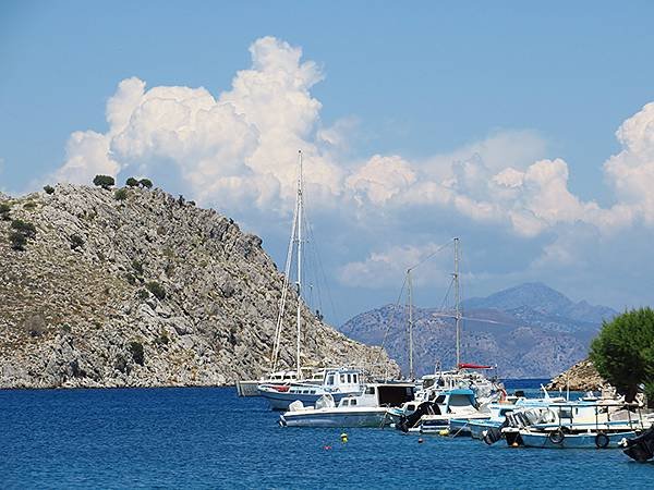 希臘跳島(四十七)‧錫米島(上)‧主鎮和佩迪(Symi I)