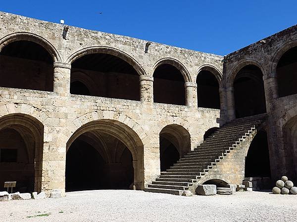 希臘跳島(五十一)‧羅德島(三)‧博物館(Rhodes II