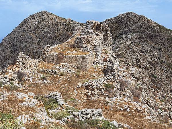 希臘跳島(五十八)‧蒂洛斯島(下)‧大村和城堡(Tilos 