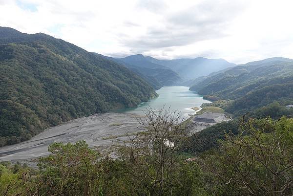 【寵物友善】不定期整理、更新全台寵物友善餐廳及景點，希望能有