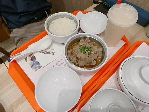 【高雄】真籠國際連鎖餐飲 健康的蒸美食 超級寵物友善還提供毛