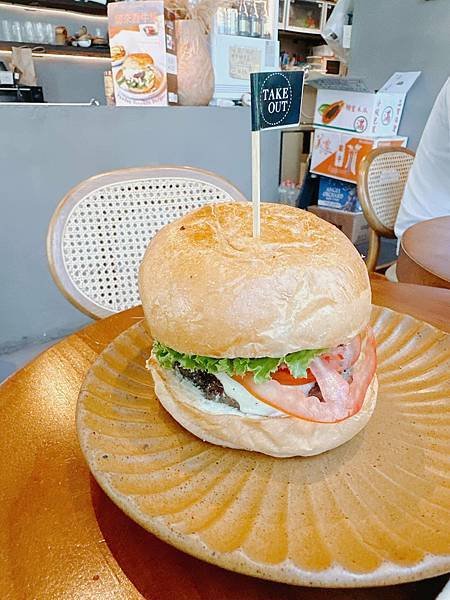 【台北】Takeout burger & cafe 內湖店 