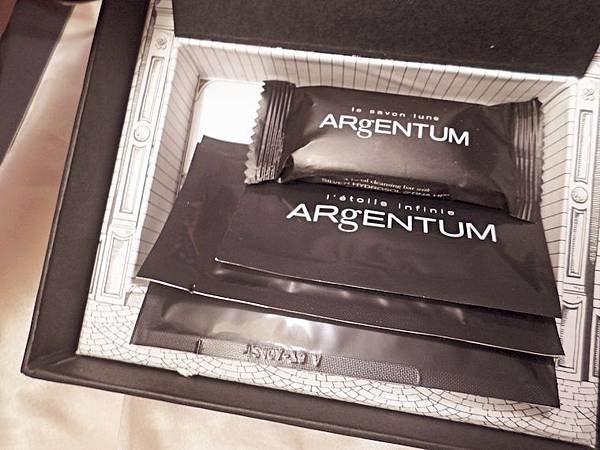護膚   ░  【ARGENTUM歐臻廷】煥采禮盒組，英國頂級貴婦保養品牌極簡保養銀霜_69.jpg
