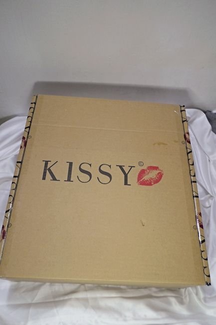  穿搭 ░　kissy taiwan如吻內衣哪裡買？無痕無鋼圈內衣開箱bra top推薦👙，同場附贈養眼猛男照!!!! kissy男性內褲貼身四角褲開箱🩲_78.jpg