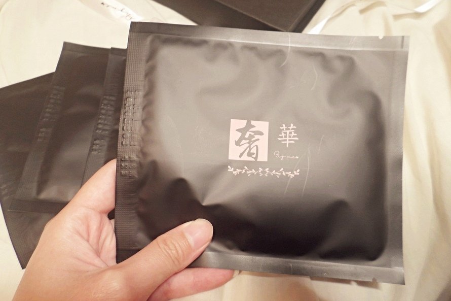 護膚  ░  人氣面膜推薦~ FIZ ME 霏姿蜜 奢華黃金蠶絲修護面膜，情人節送禮、母親節送禮面膜禮盒首選✨_29.jpg