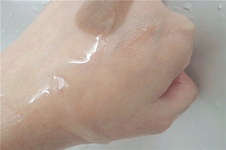 粉粉少女心 DAY DRIP SKIN DD極潤系列 ， 玩水必備聯名SEASONS BIKIN 私密處抗菌清潔 DD漢方嫩白慕斯 51.jpg