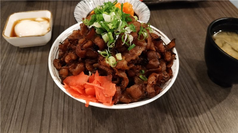 探店  高雄三民區美食汍樂滿盛燒肉丼，美味又好吃的燒肉丼19.jpg