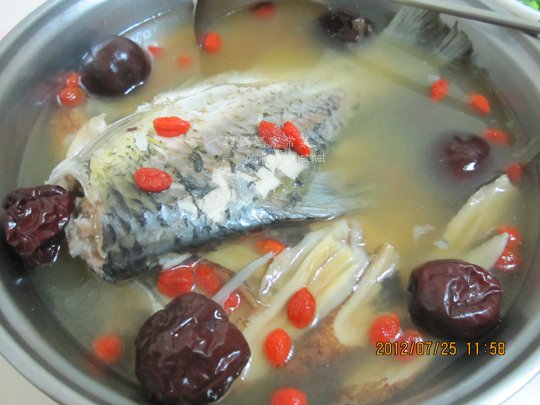 鯽魚黃耆湯