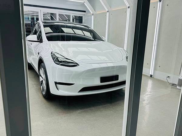 水晶鍍膜-Tesla Model Y