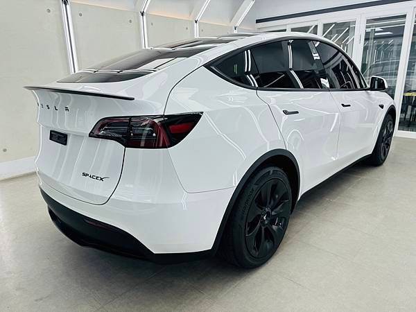 水晶鍍膜-Tesla Model Y