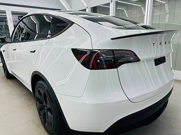 水晶鍍膜-Tesla Model Y