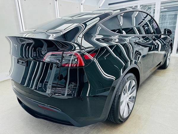 水晶鍍膜-Tesla Model Y