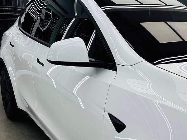 水晶鍍膜-Tesla Model Y