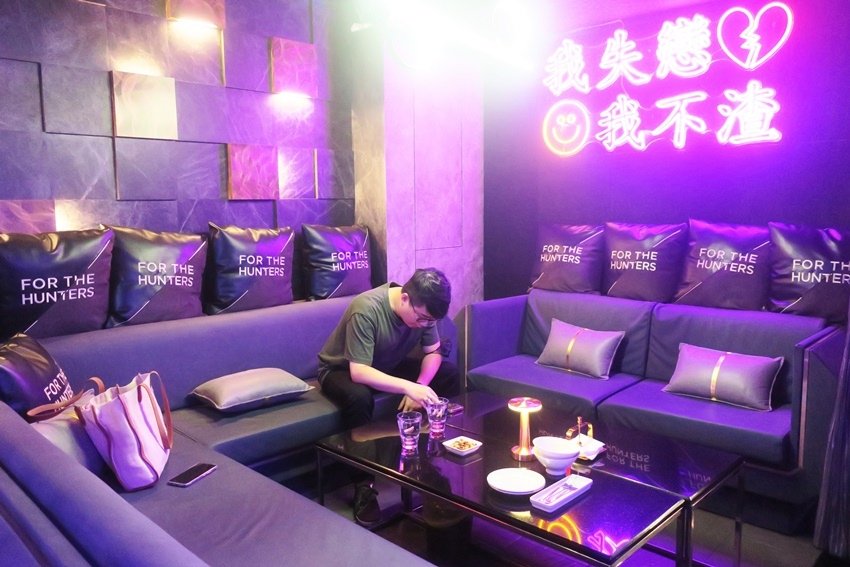 忠孝敦化喝酒包廂2.JPG