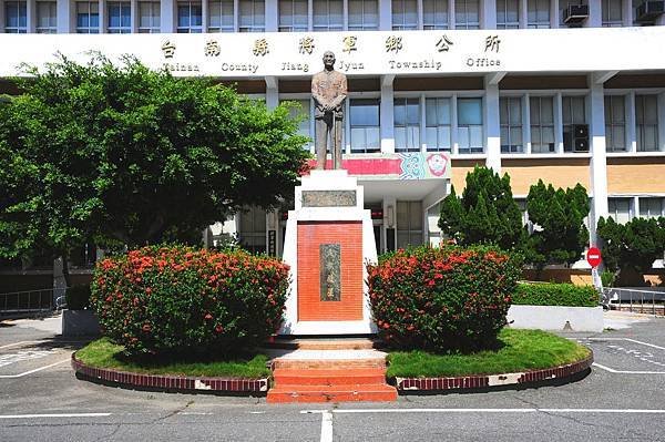 蔣公銅像-6.jpg
