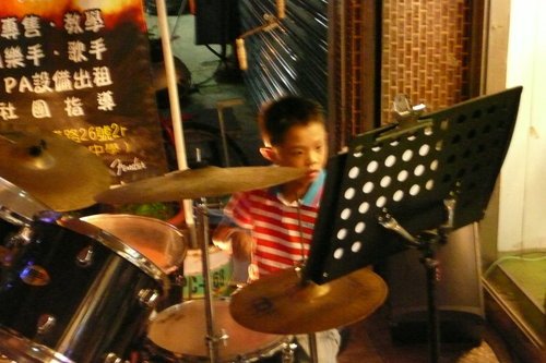 ap_F23_20110724043816915.jpg