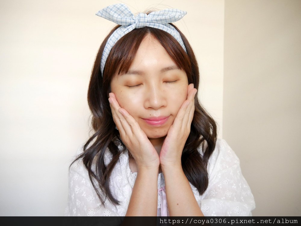 clarins克蘭詩-黃金雙激萃-煥顏緊緻彈力日霜-26.JPG