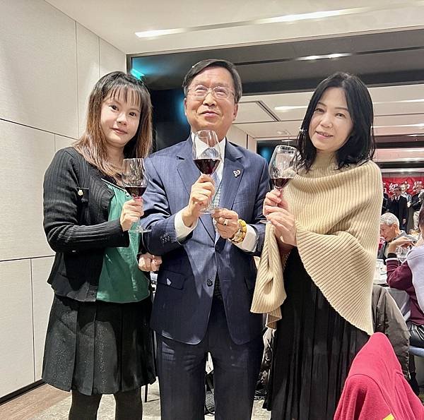 ★李永然律師以創會理事長身分受邀出席中正高中校友總會楊正大理