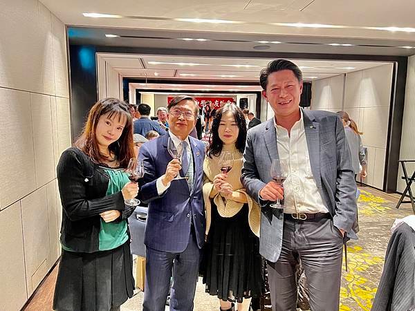 ★李永然律師以創會理事長身分受邀出席中正高中校友總會楊正大理