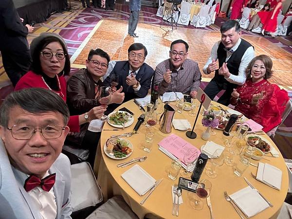 ★李永然律師出席臺北市美好人生協會「春節聯歡」活動，與會友們