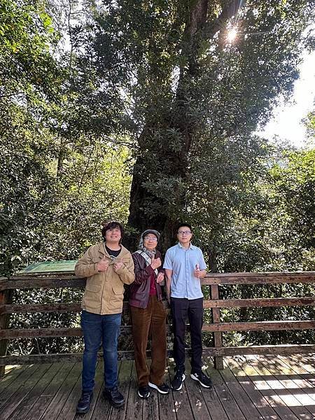★大年初二，李永然律師與家人前往新竹關西「馬武督探索森林」，