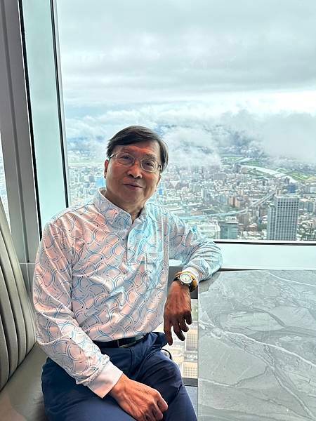 ★李永然律師與同仁們參加永然職福會活動，至「饗 A Joy」
