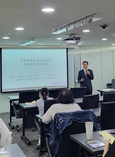 ★李永然律師與永然聯合法律事務所桃園所許啟龍主任律師前往台北