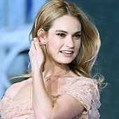 Lily James 莉莉詹姆斯