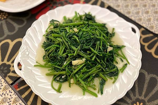 Taiwan: 100項返台美食清單(大菜，小菜，包餃餅類，