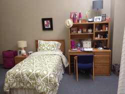 Rachel_Berry_dorm