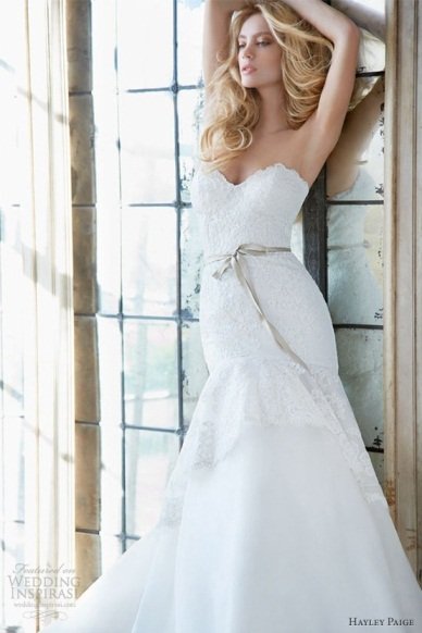 lace-wedding-gown-trends-2013