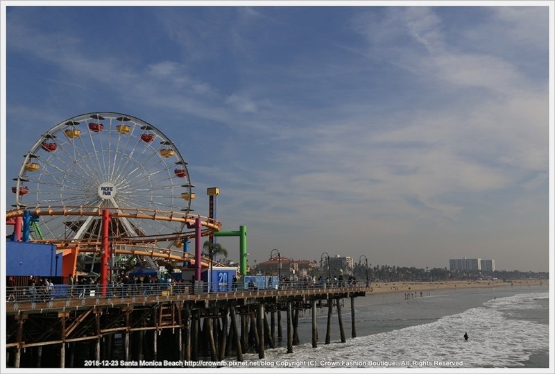 IMG_7304santa monica beachSanta Monica.JPG