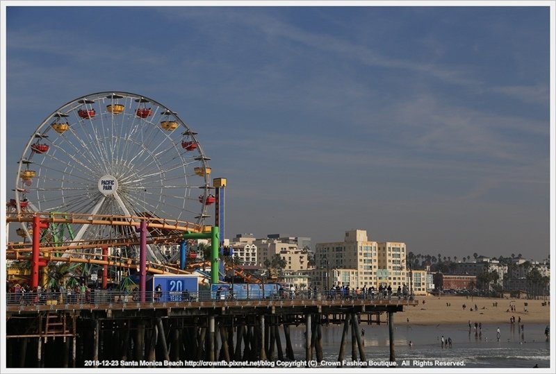 IMG_7303santa monica beachSanta Monica.JPG