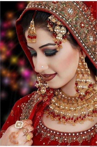 bridal-makeup-in-bhopal-500x500.jpg