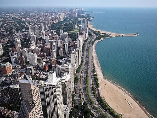 North-Lake-Shore-Drive.jpg